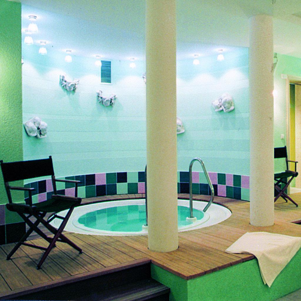Agneshof Hotel 3*
